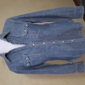 ●Banana Republic button down jean shirt